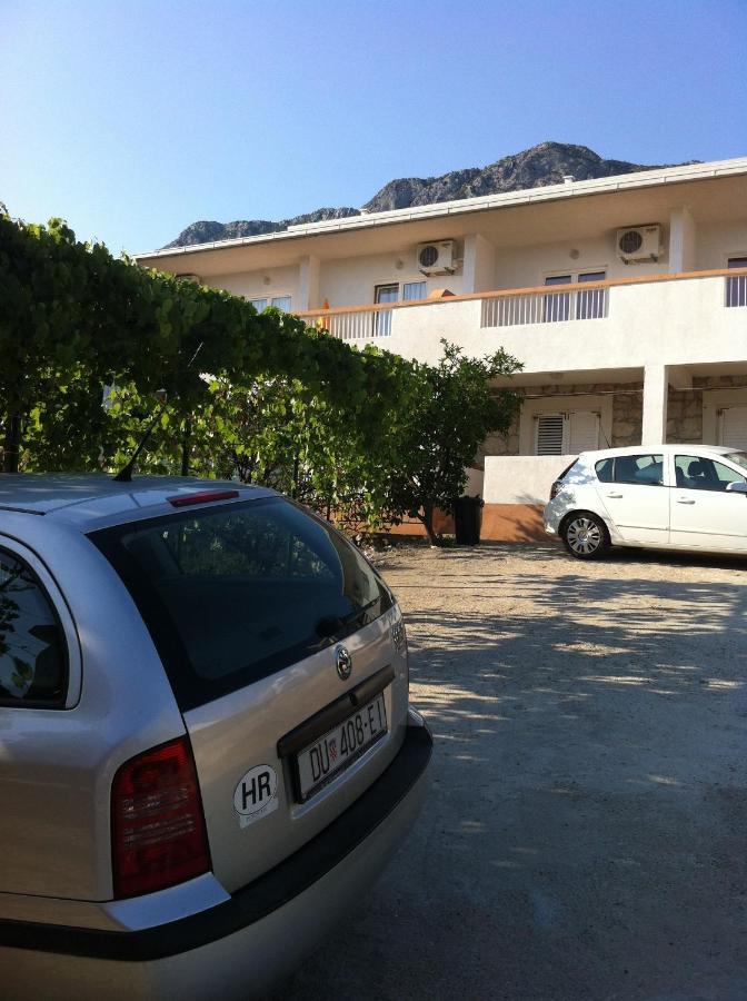 Apartments With A Parking Space Gradac, Makarska - 11332 Gradac  Exterior foto
