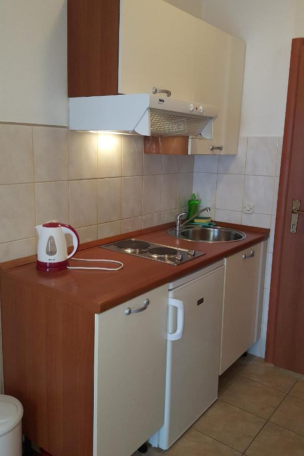 Apartments With A Parking Space Gradac, Makarska - 11332 Exterior foto