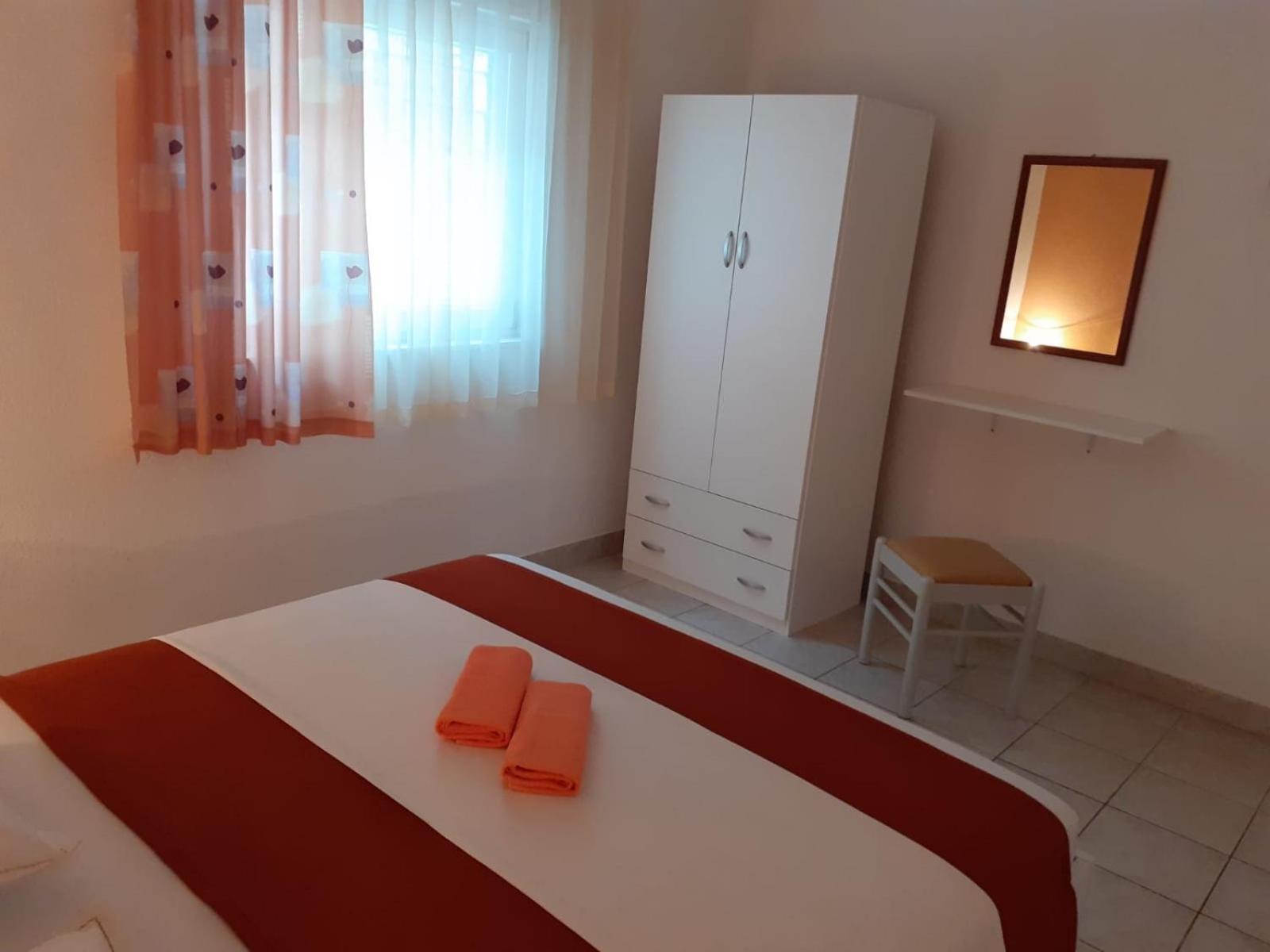 Apartments With A Parking Space Gradac, Makarska - 11332 Gradac  Habitación foto